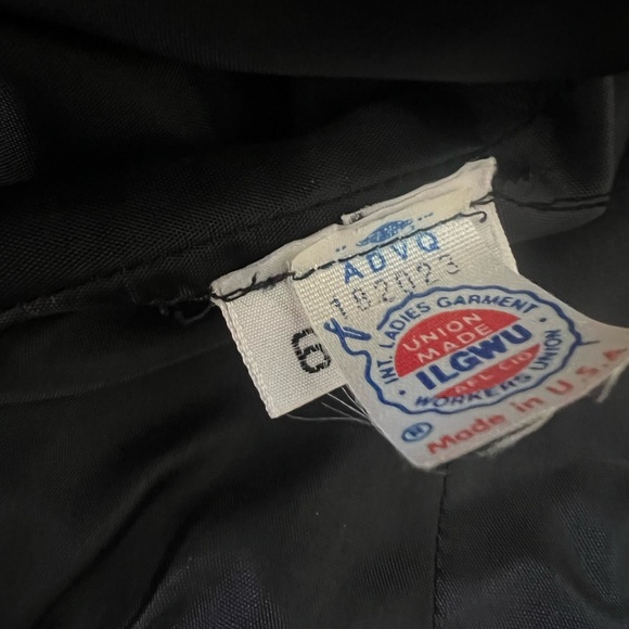 Elegant Black Polka Dot Midi Dress - Picture 8 of 10